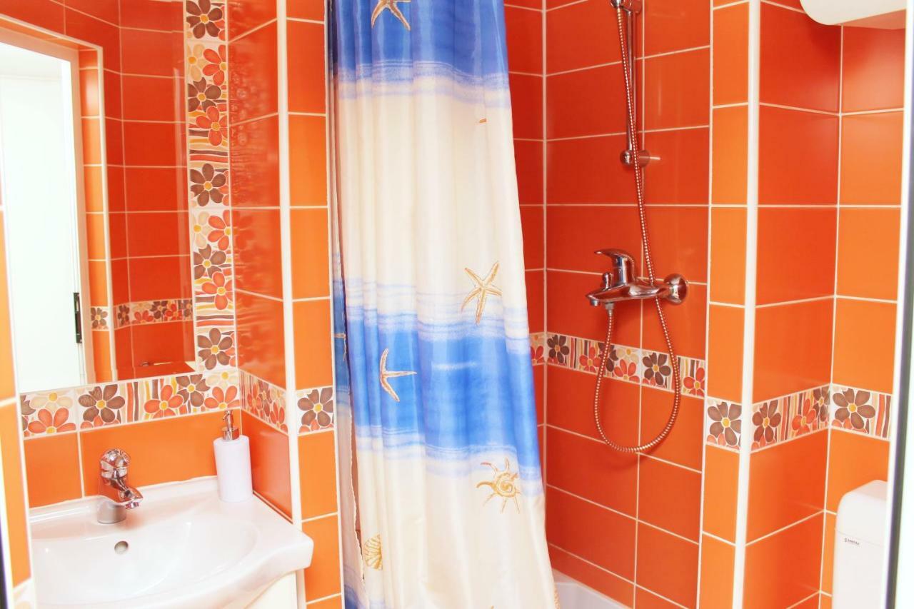Mito Rooms And Apartments Trogir Exterior photo