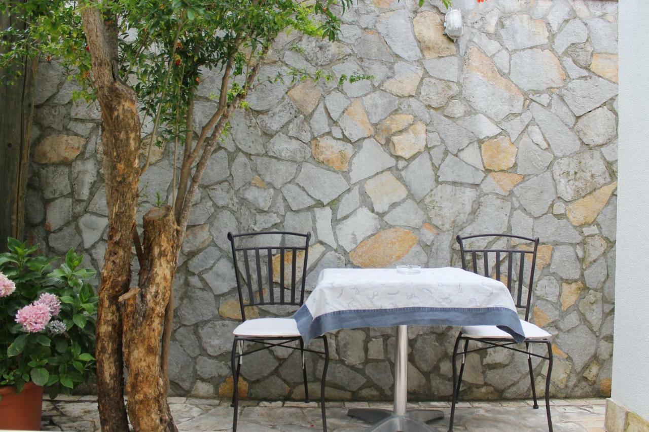 Mito Rooms And Apartments Trogir Exterior photo
