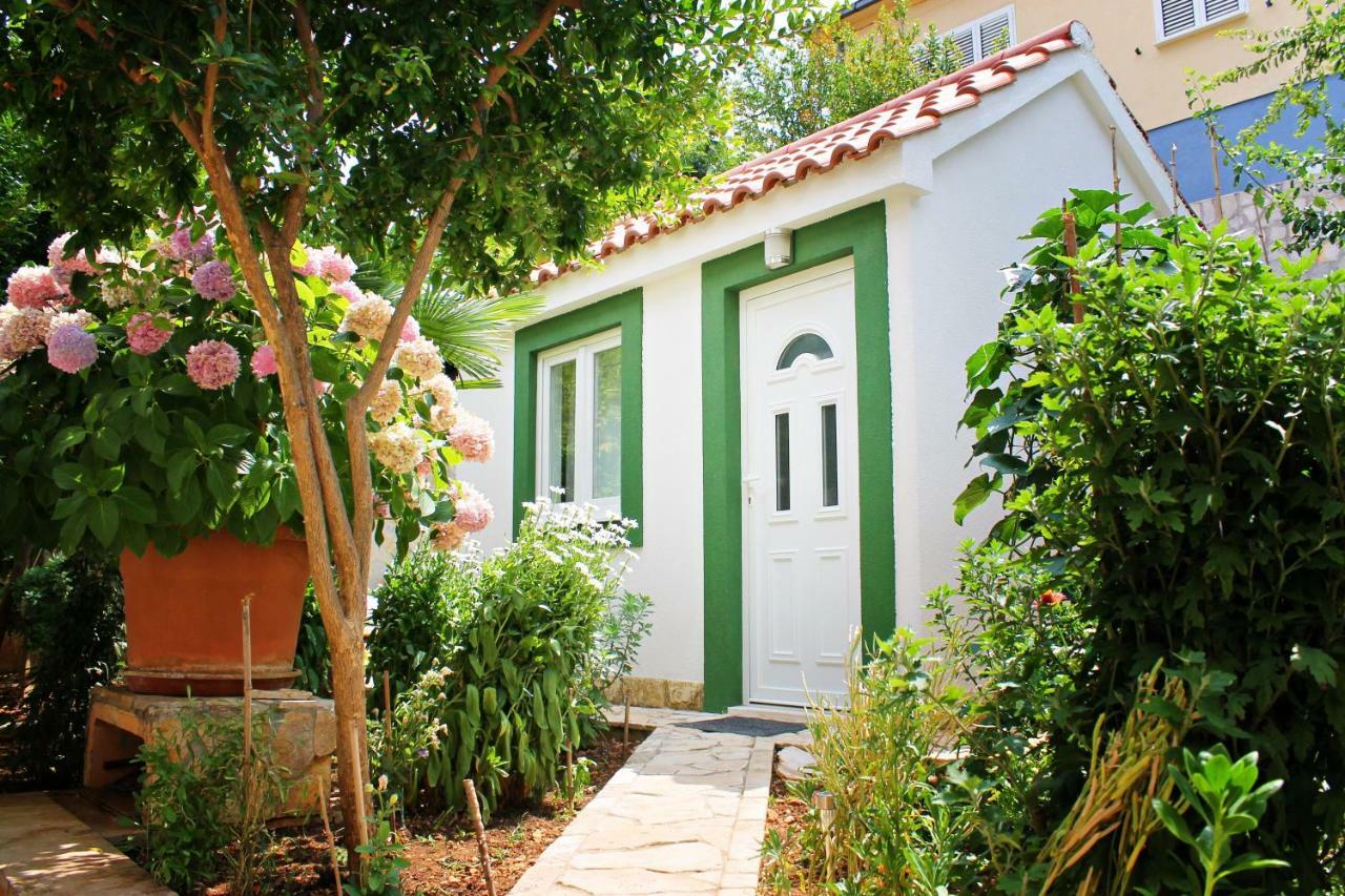 Mito Rooms And Apartments Trogir Exterior photo