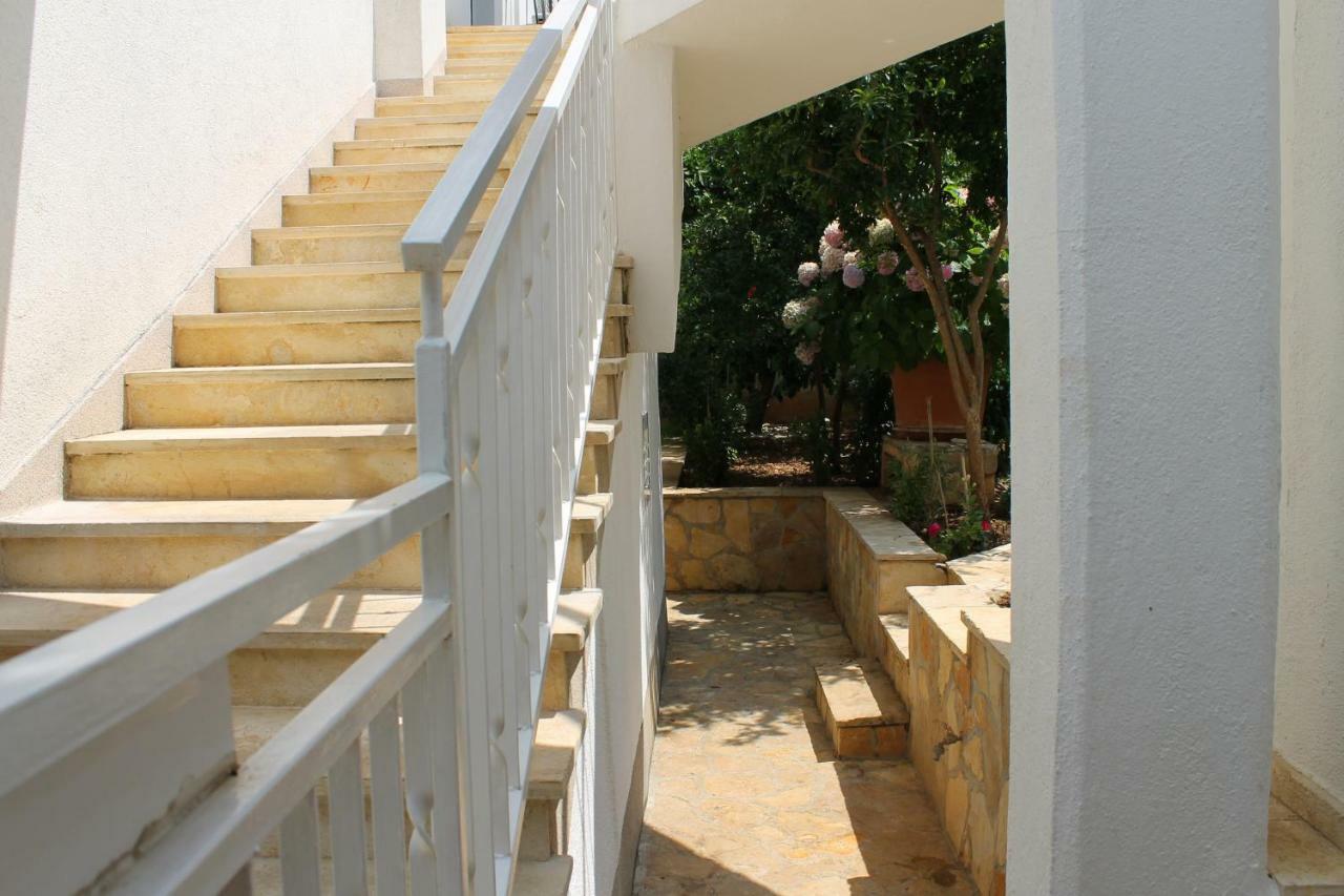 Mito Rooms And Apartments Trogir Exterior photo