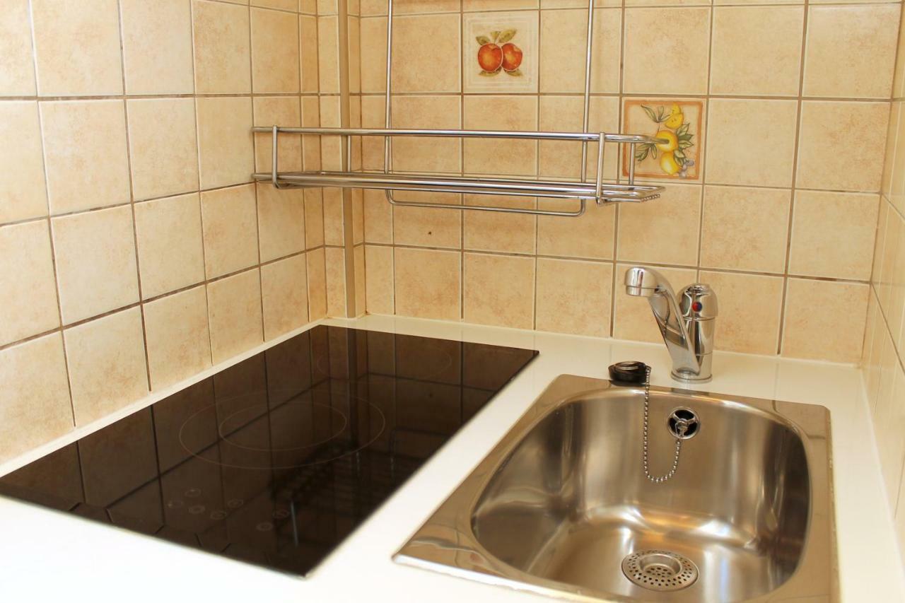 Mito Rooms And Apartments Trogir Exterior photo